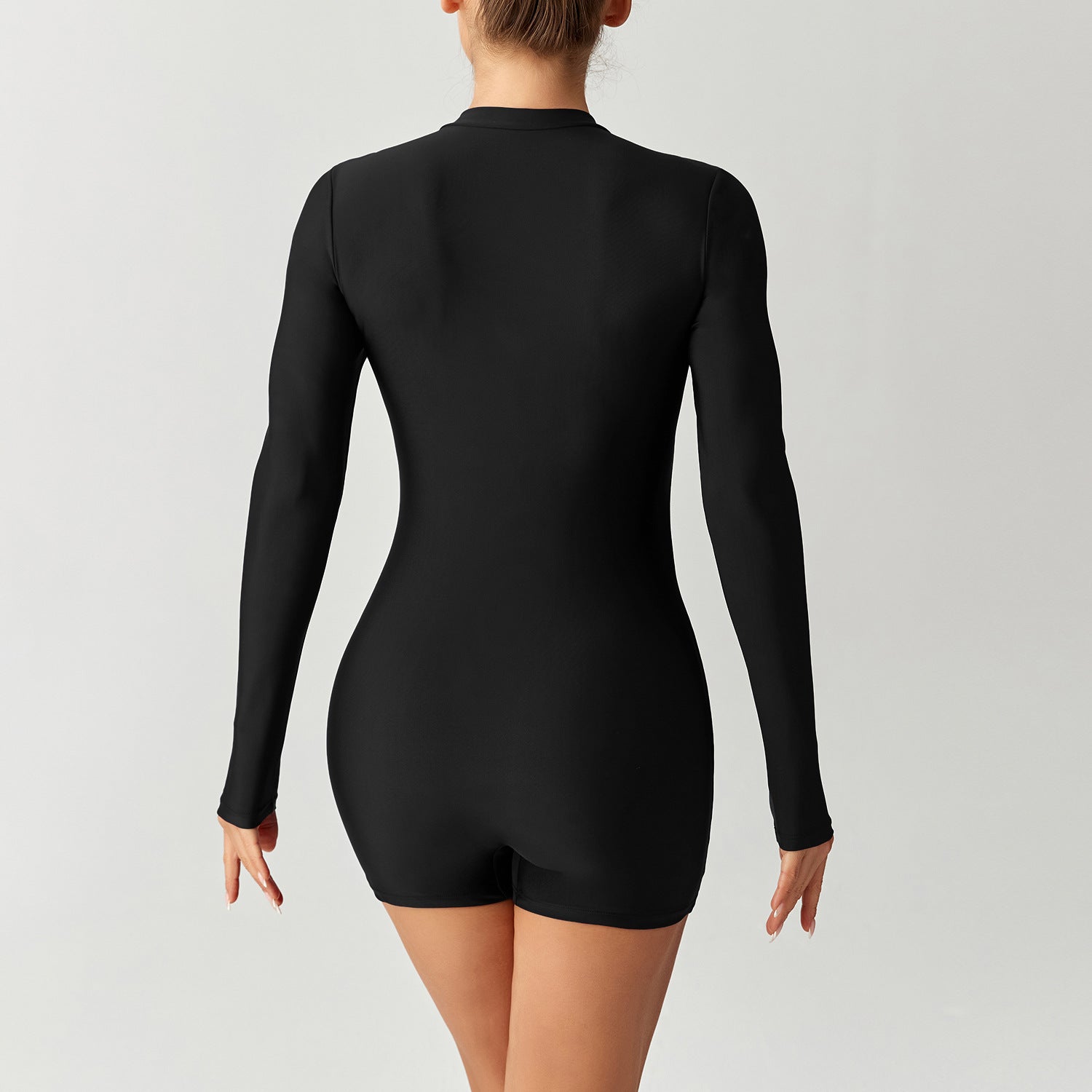 One piece long sleeved zipper surfing suit