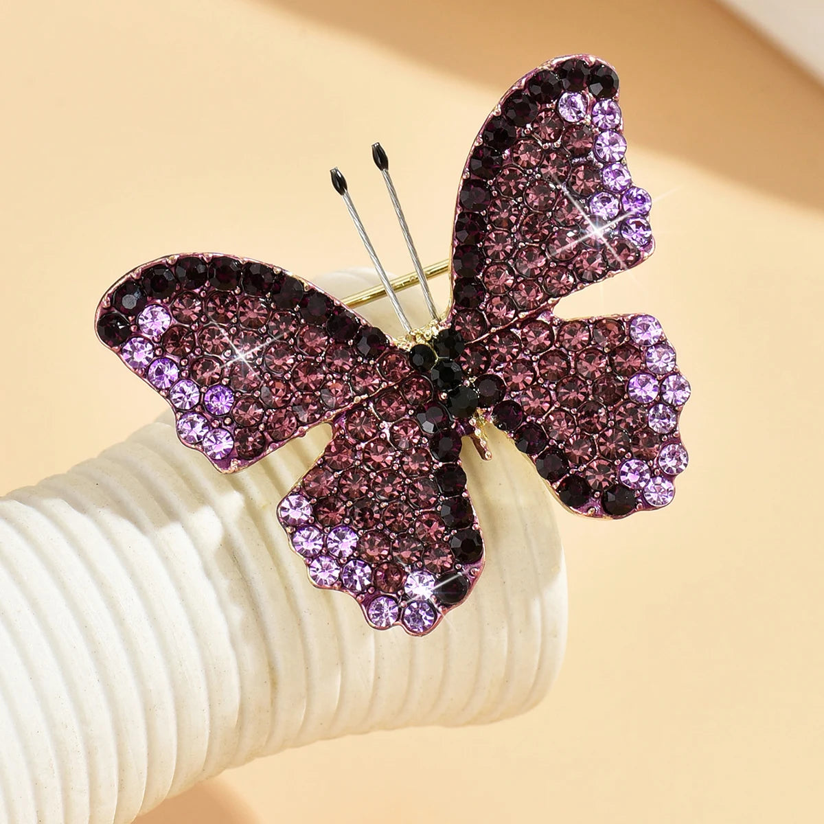 Cute butterfly brooch for women, sparkling and vibrant with forest style design